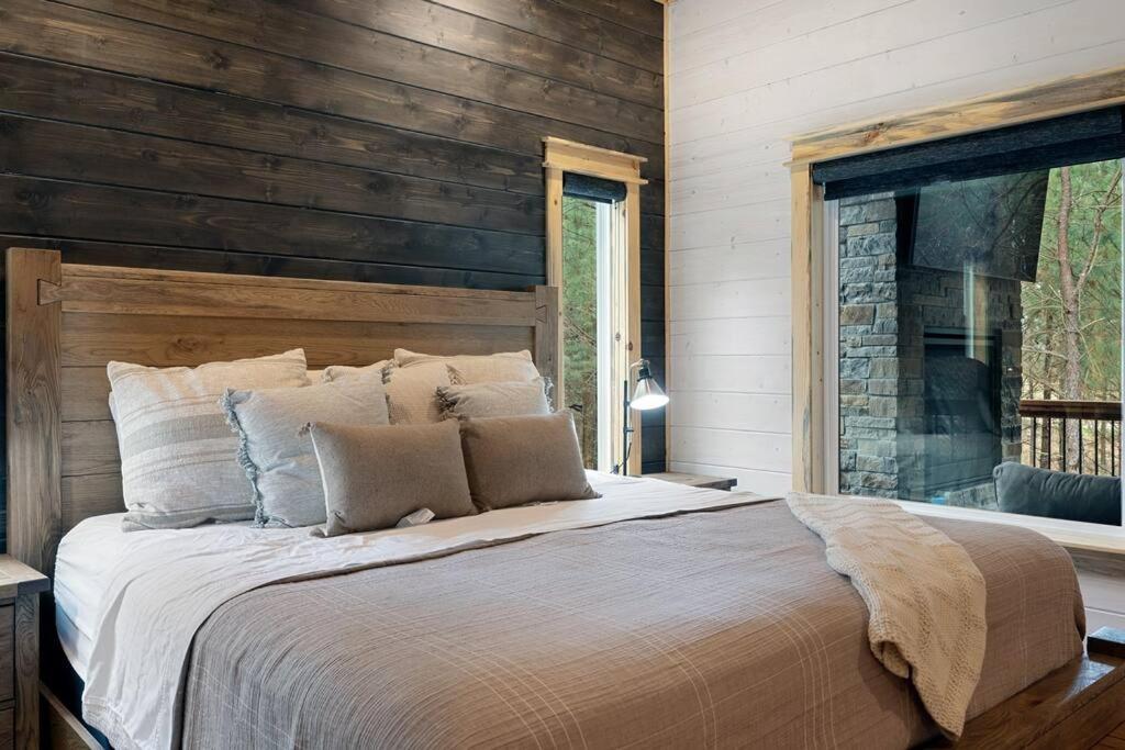 Lone Pine Lodge. Brand New! 2 Bedroom Luxury Cabin. Broken Bow Εξωτερικό φωτογραφία